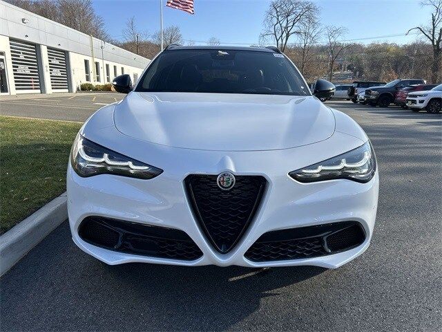 2025 Alfa Romeo Stelvio Special Edition