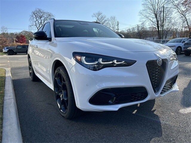 2025 Alfa Romeo Stelvio Special Edition