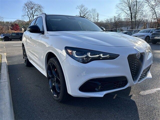 2025 Alfa Romeo Stelvio Special Edition