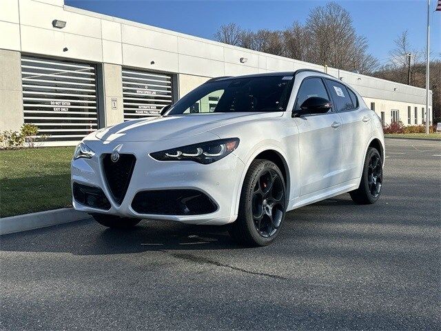 2025 Alfa Romeo Stelvio Special Edition