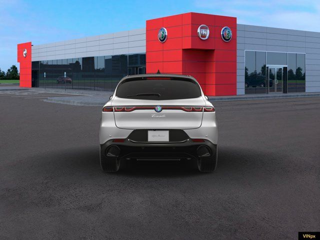 2025 Alfa Romeo Tonale Base