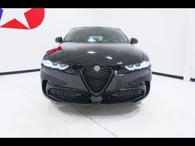 2025 Alfa Romeo Tonale Base