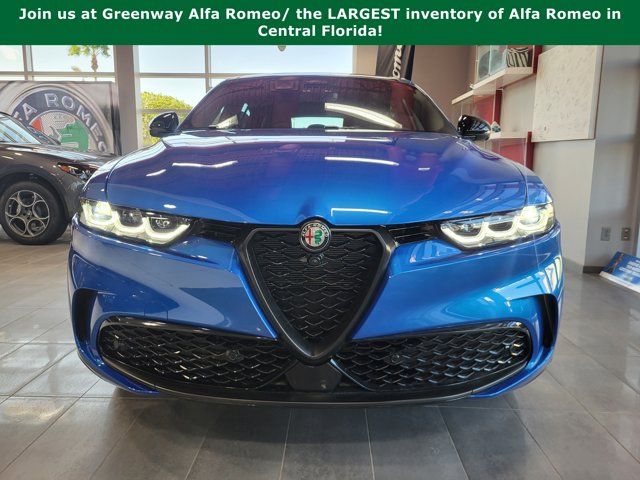 2025 Alfa Romeo Tonale Base