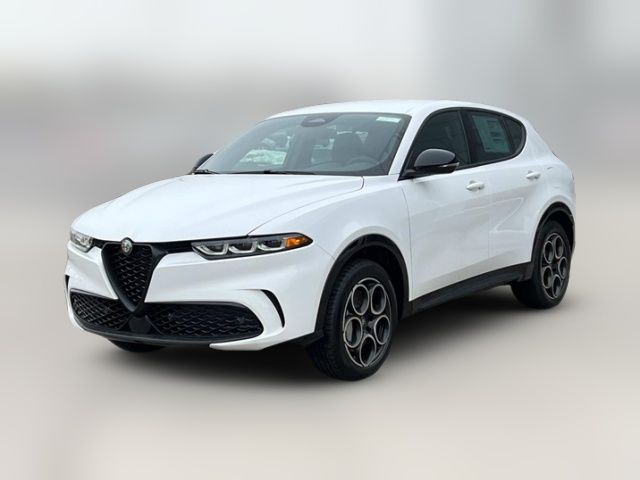 2025 Alfa Romeo Tonale Base