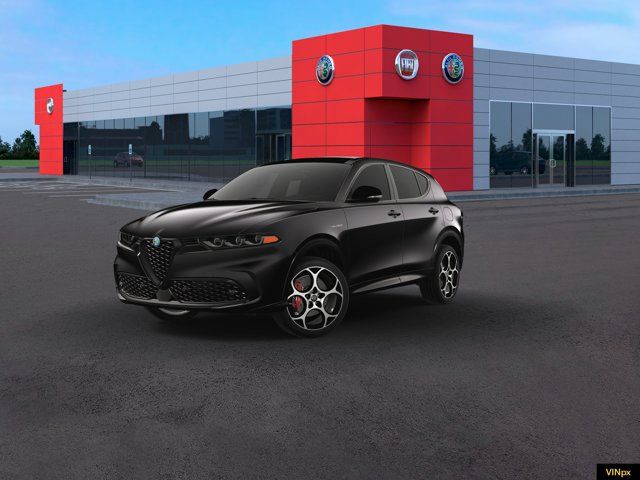 2025 Alfa Romeo Tonale Base