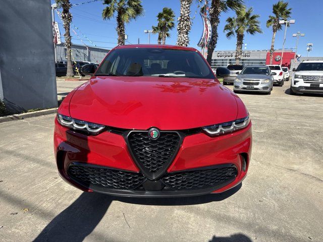 2025 Alfa Romeo Tonale Base