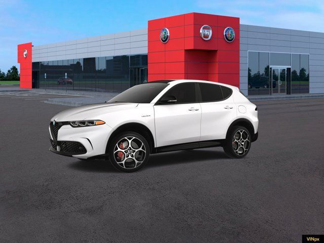 2025 Alfa Romeo Tonale Base