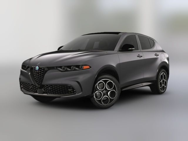 2025 Alfa Romeo Tonale Base