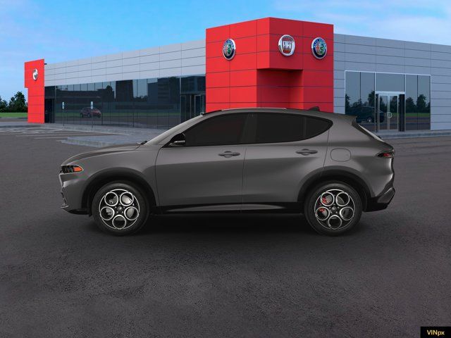 2025 Alfa Romeo Tonale Base