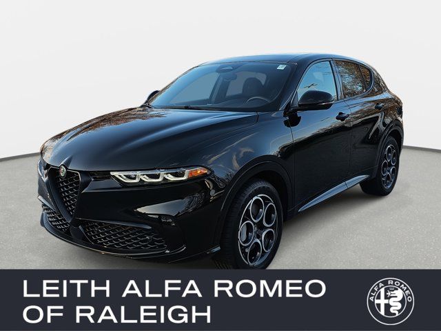 2025 Alfa Romeo Tonale Base