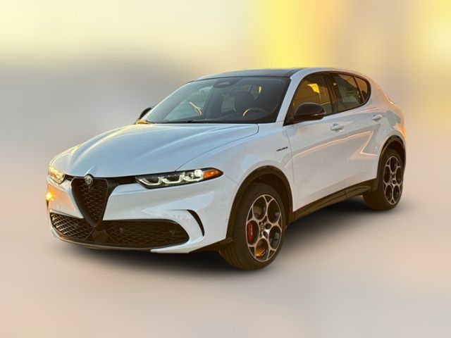 2025 Alfa Romeo Tonale Base