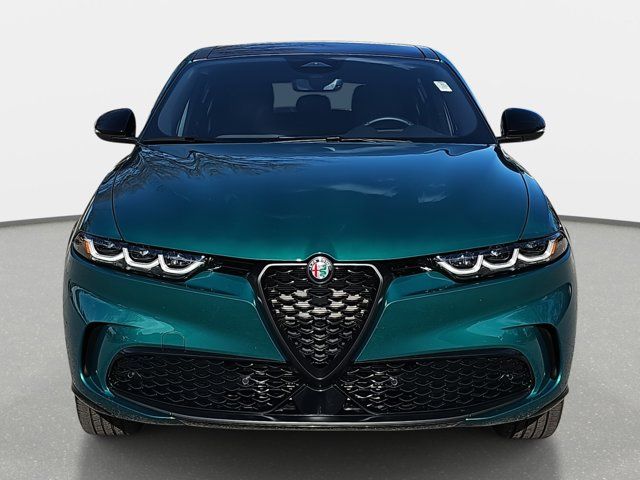 2025 Alfa Romeo Tonale Base