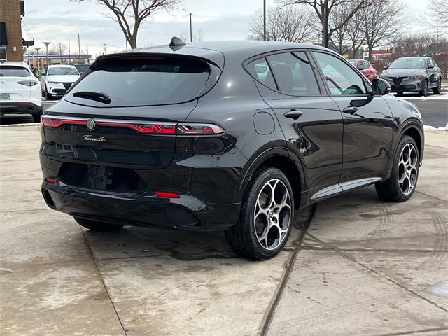 2025 Alfa Romeo Tonale Base