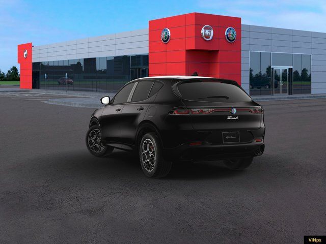 2025 Alfa Romeo Tonale Base