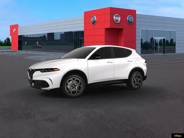 2025 Alfa Romeo Tonale Base