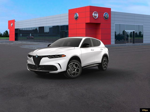 2025 Alfa Romeo Tonale Base