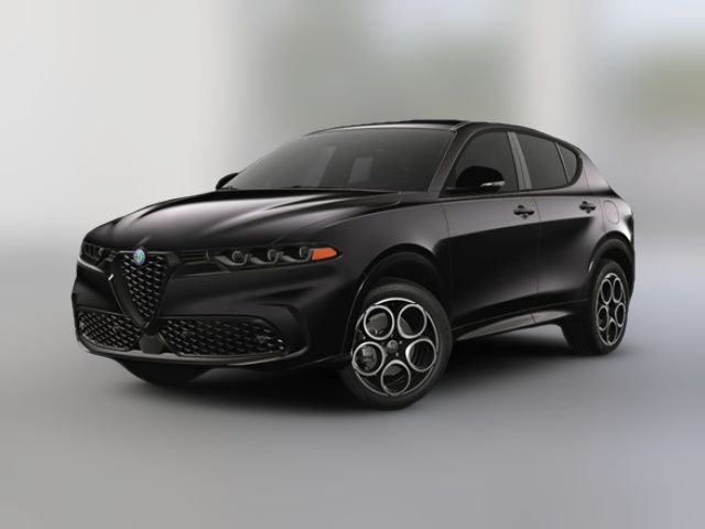 2025 Alfa Romeo Tonale Base