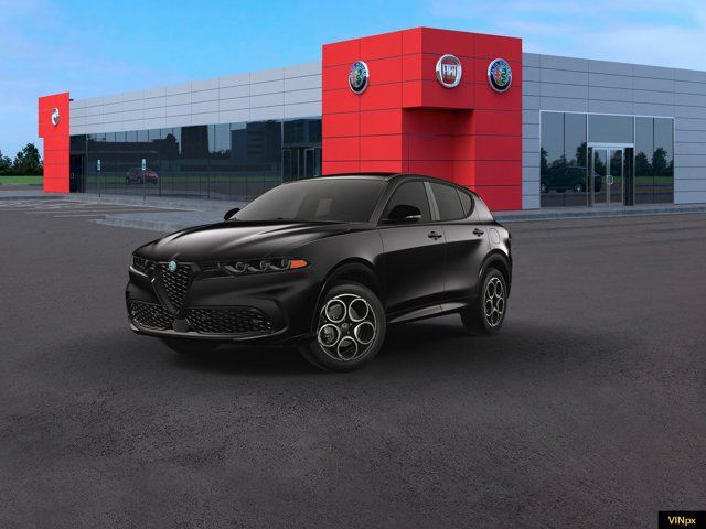 2025 Alfa Romeo Tonale Base