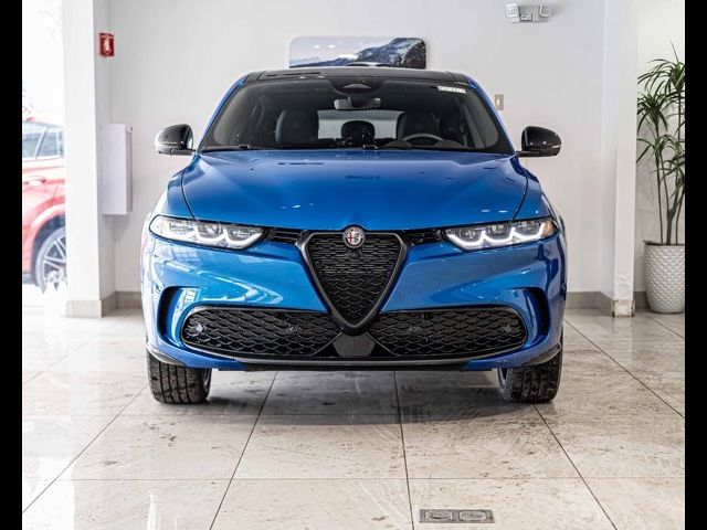 2025 Alfa Romeo Tonale Base