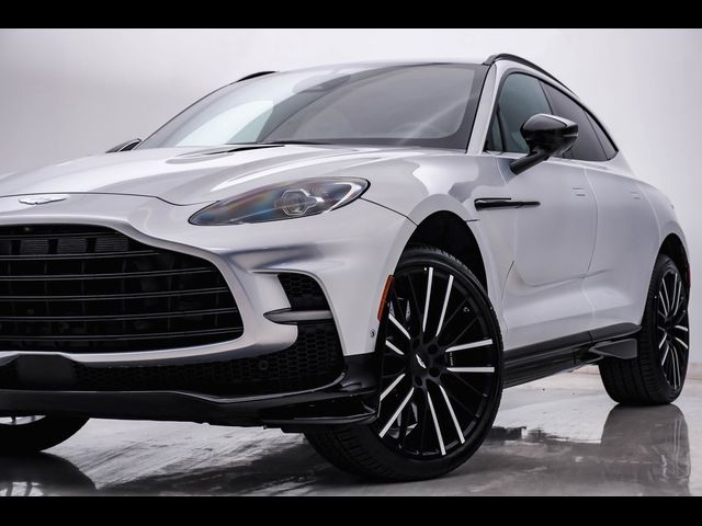 2025 Aston Martin DBX 707