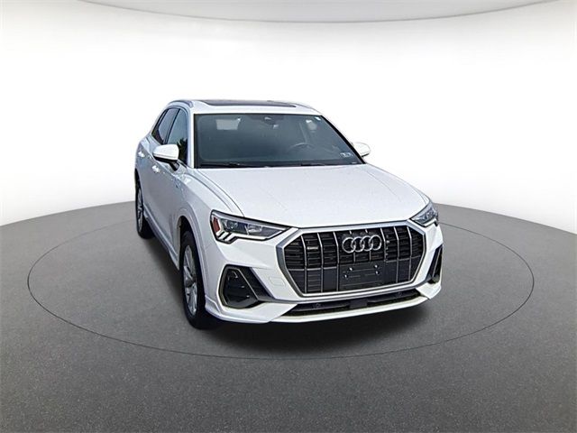2025 Audi Q3 S Line Premium