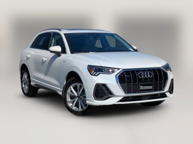 2025 Audi Q3 S Line Premium