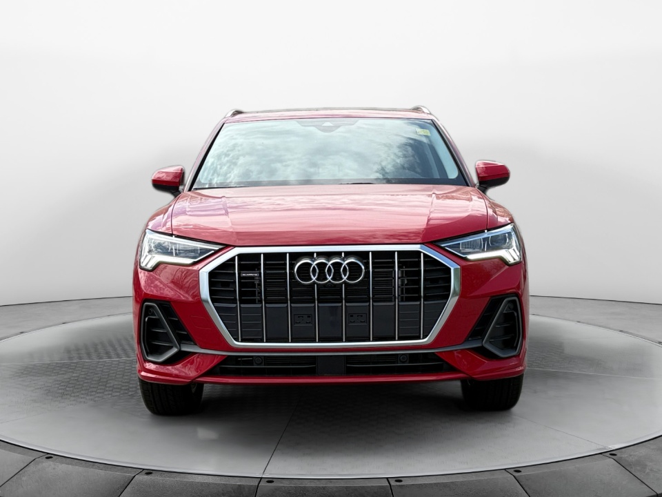 Vehicle image 4 of 35