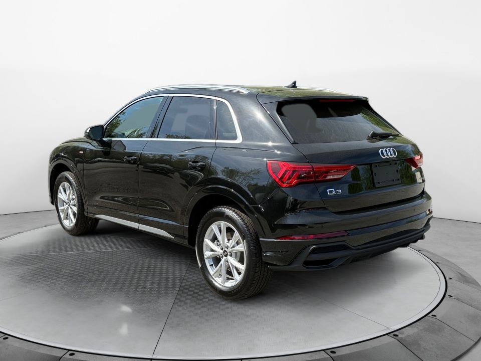 Vehicle image 8 of 35