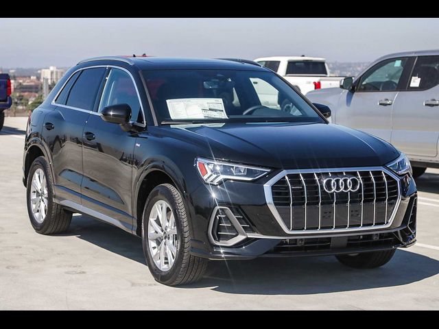 2025 Audi Q3 S Line Premium