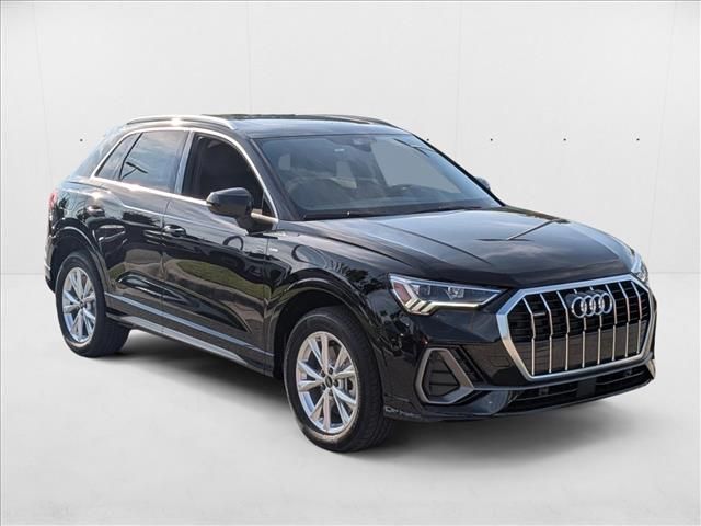 2025 Audi Q3 S Line Premium
