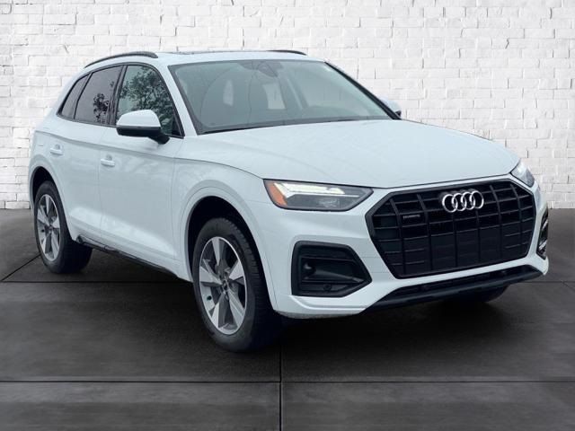 2025 Audi Q5 Premium