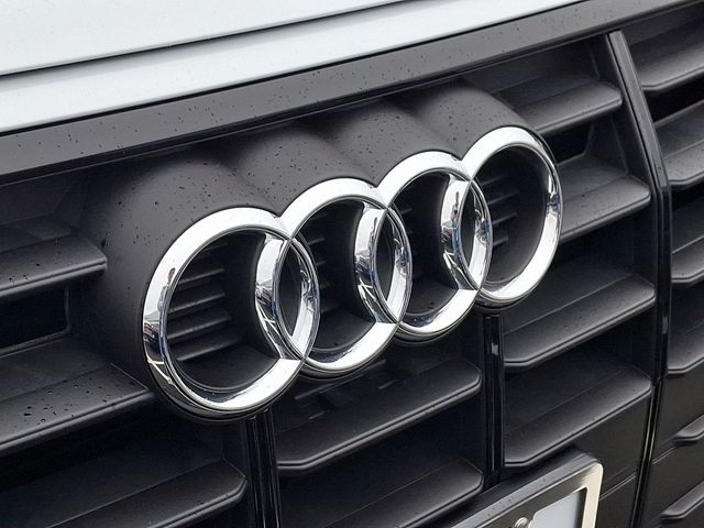 2025 Audi Q5 Premium