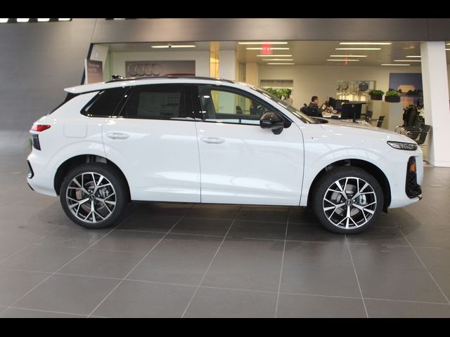 2025 Audi Q5 Premium