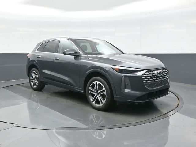 2025 Audi Q5 Premium