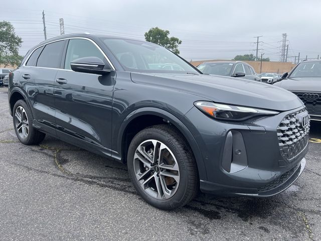 2025 Audi Q5 Premium