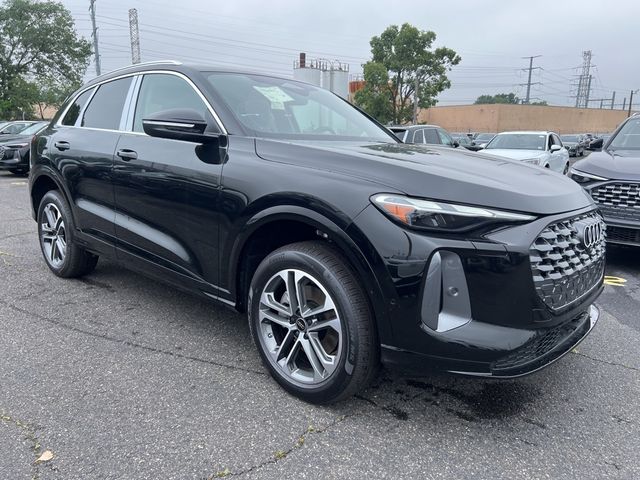 2025 Audi Q5 Premium