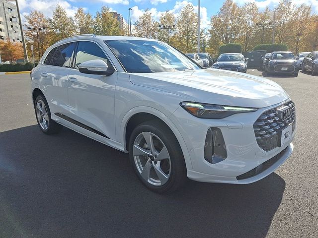 2025 Audi Q5 Premium Plus