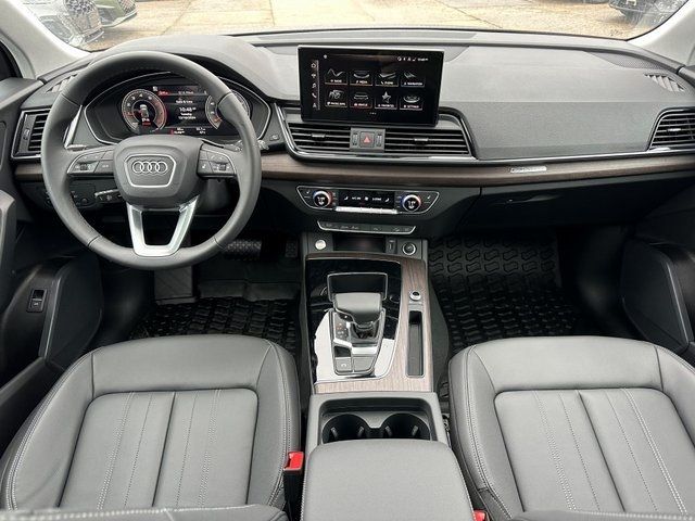 2025 Audi Q5 Premium