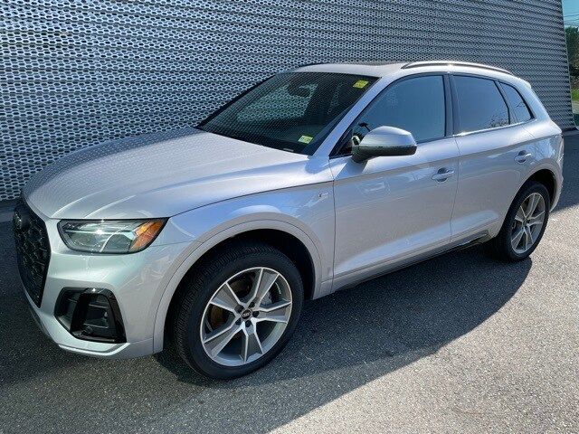 2025 Audi Q5 S Line Premium