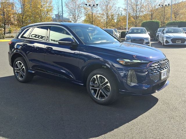 2025 Audi Q5 Premium