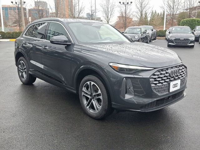 2025 Audi Q5 Premium