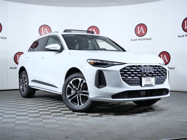 2025 Audi Q5 Premium