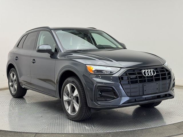 2025 Audi Q5 Premium