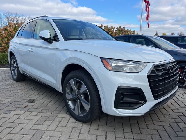 2025 Audi Q5 Premium