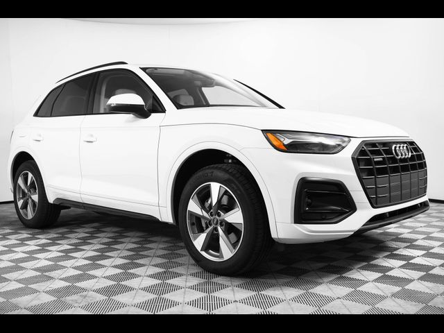 2025 Audi Q5 Premium