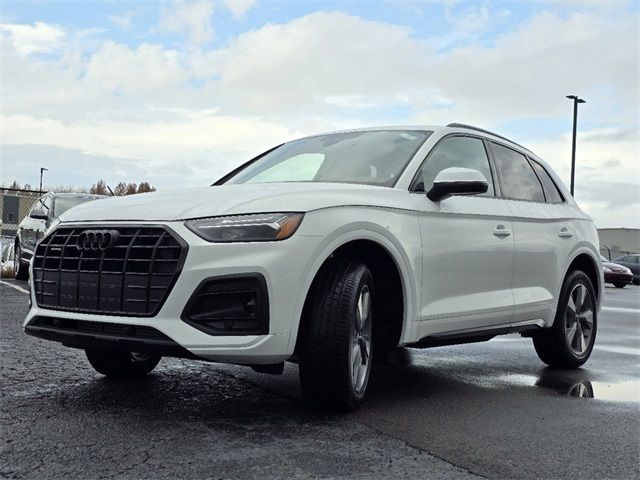 2025 Audi Q5 Premium