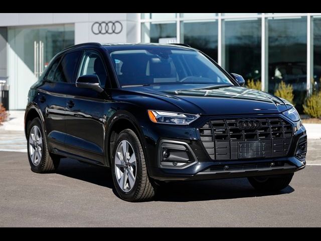 2025 Audi Q5 Premium