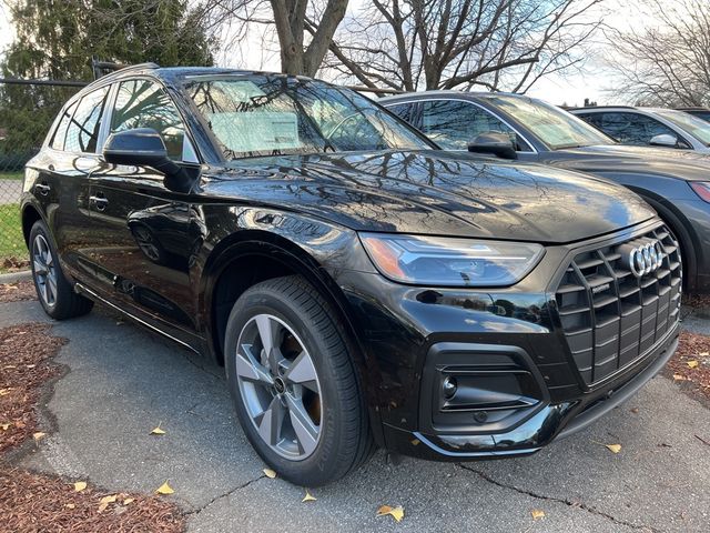 2025 Audi Q5 Premium