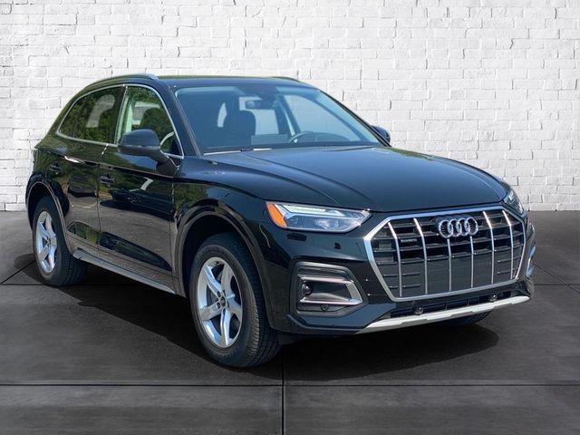 2025 Audi Q5 Premium