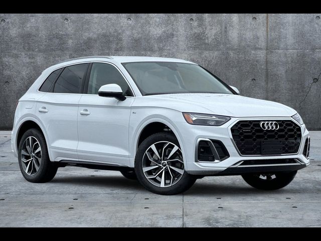 2025 Audi Q5 S Line Premium